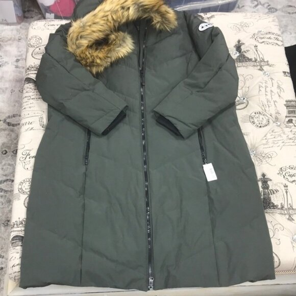 Arctic Expedition Chevron Quilted Down Coat - Picture 4 of 12